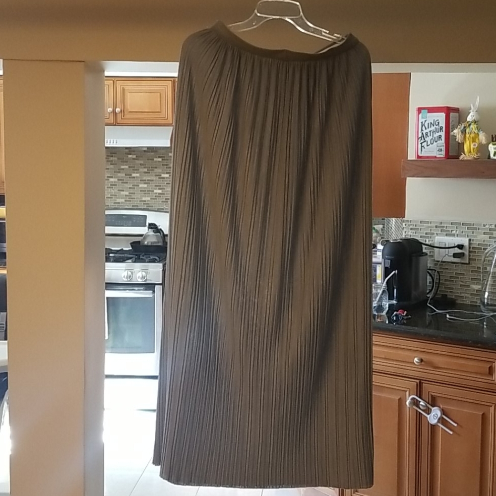Pleated Theory maxi skirt